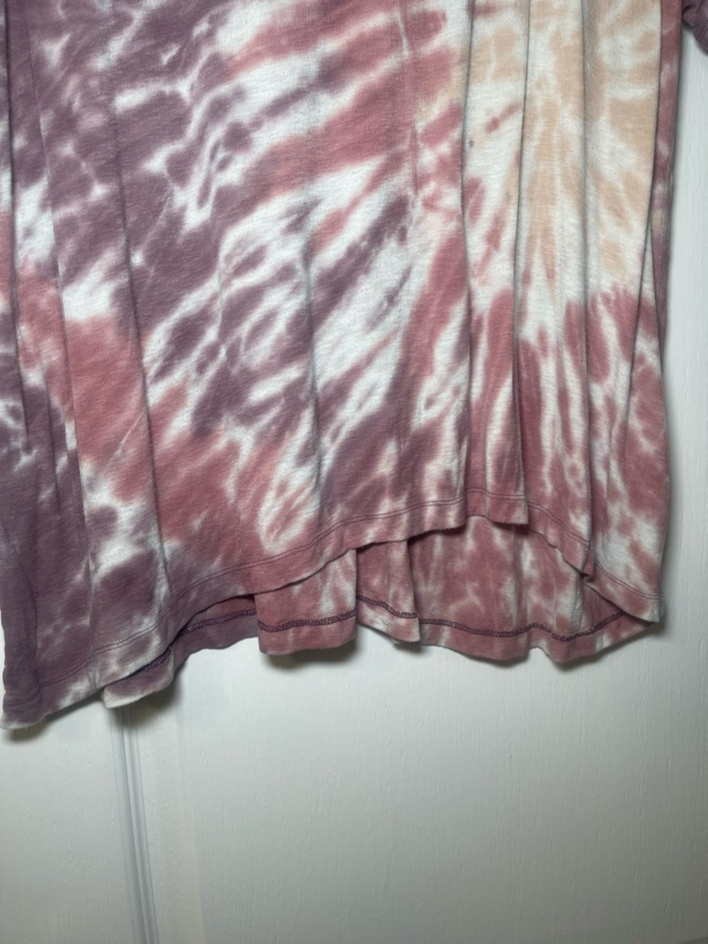 American Eagle Mauve Tie-Dye Short Sleeve Boho Hippie Hi Low Tee Size Large - Picture 10 of 13